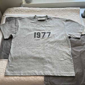 Fear of God 1977 T-shirt size Large new